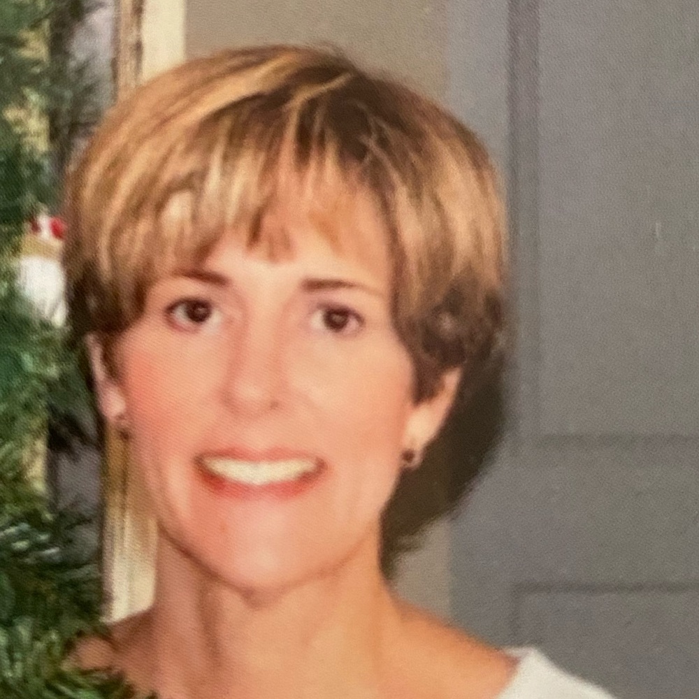 Meet your Posher, Amy Zgonce-Moore.